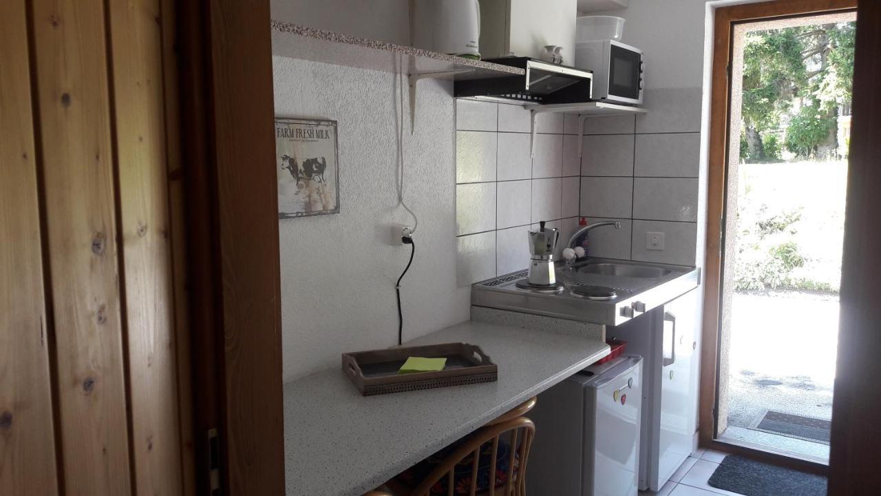 Studio Le Plan Clou Arbaz Bagian luar foto