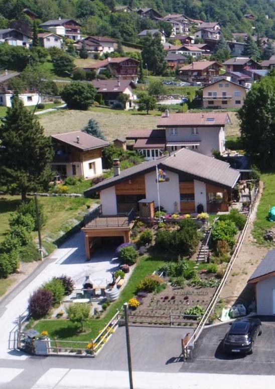 Studio Le Plan Clou Arbaz Bagian luar foto